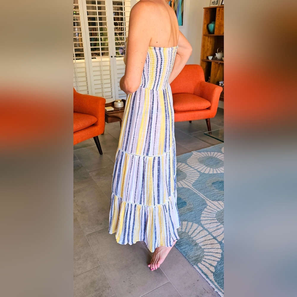Dress - Picture 3 of 3